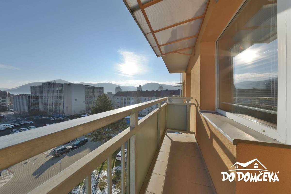 PREDANÉ 2-izbový byt na ulici Horná, centrum mesta Banská Bystrica