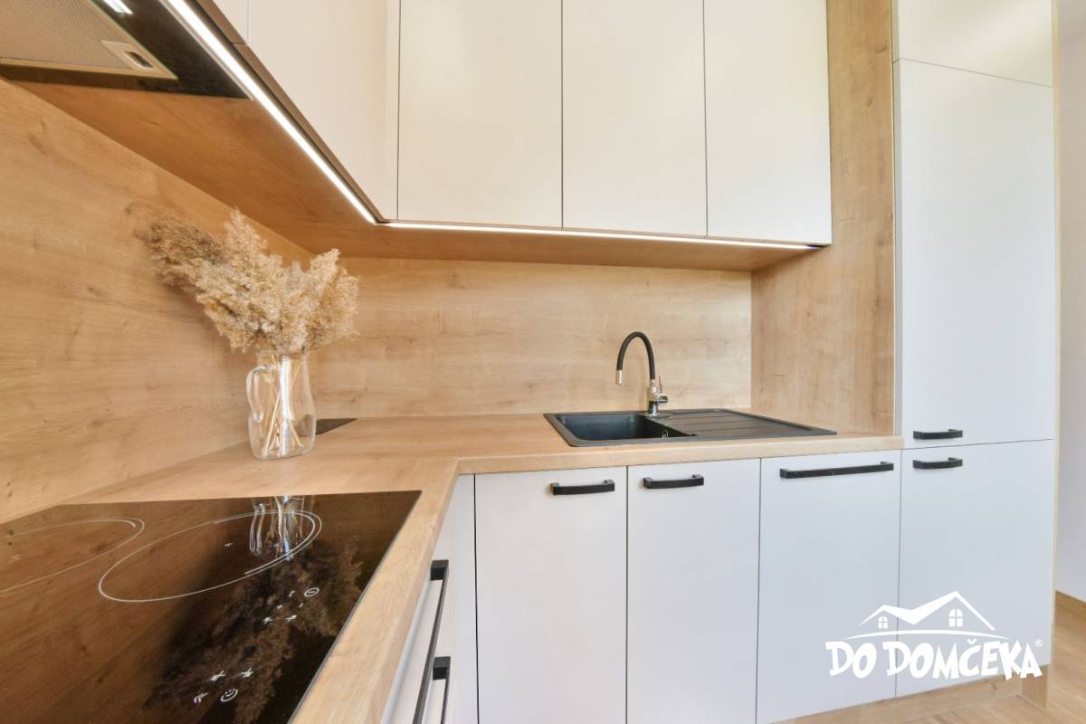 DO DOMČEKA | PREDANÉ 2-izbový byt s lodžiou po kompletnej rekonštrukcii na ulici Švermova, Fončorda, Banská Bystrica